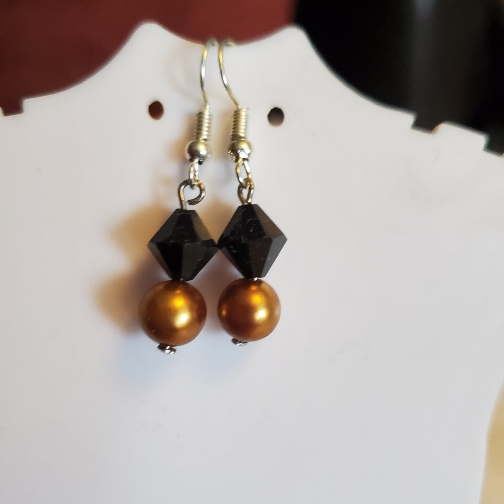 Silver Tone Hook Glass Dangle Earrings Tony Alexander Jewelry Artisan Fashion